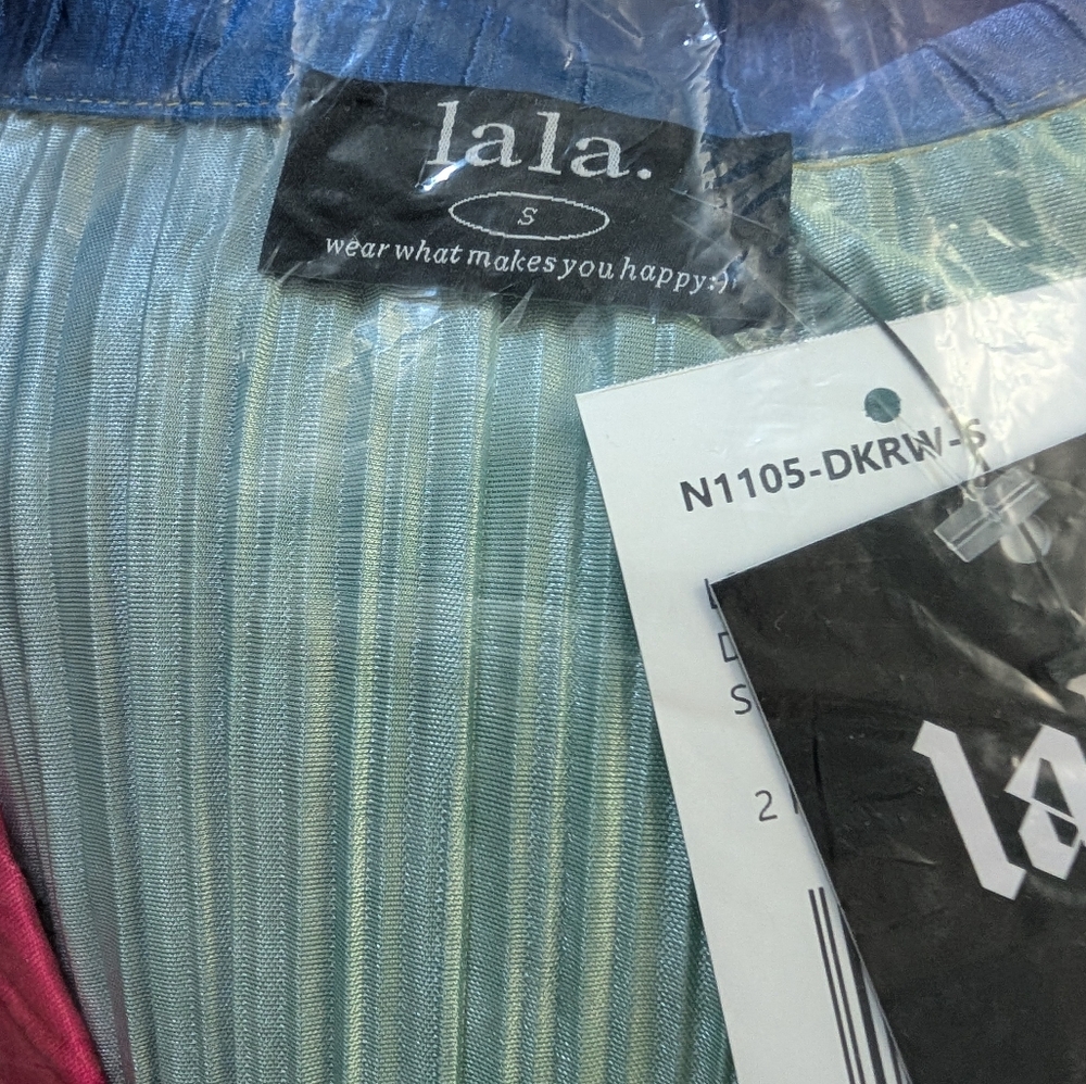 NWT Dressed in LALA Rainbow Set - Picture 4 of 4